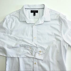 Men’s White & Navy Banana Republic Diamond & Square Pattern Dress Shirt Size L